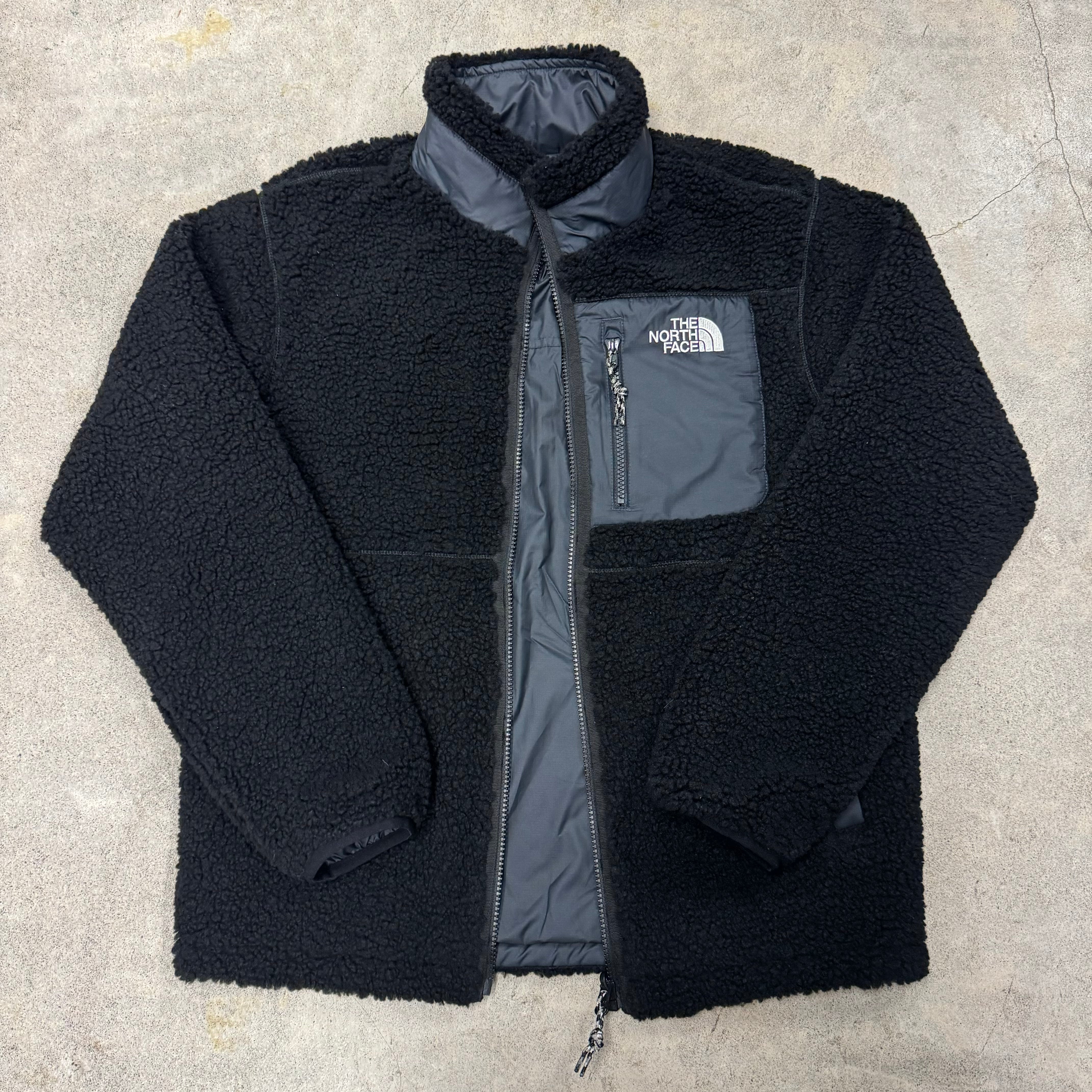 THE NORTH FACE PLAY GREEN RVS FLEECE JACKET – Léon