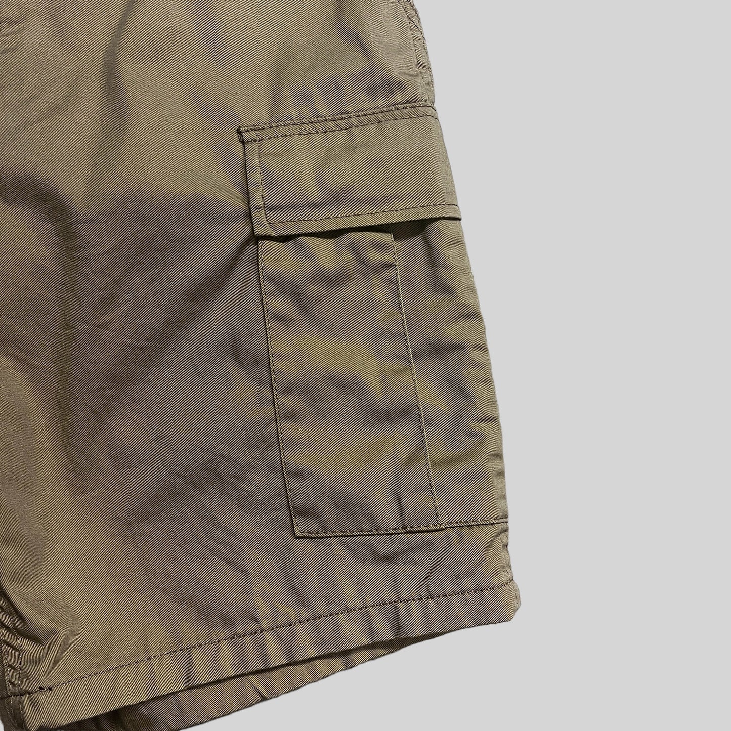 cargo shorts beige