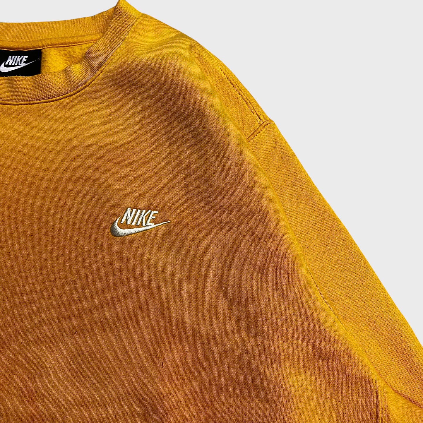 NIKE sweat yellow